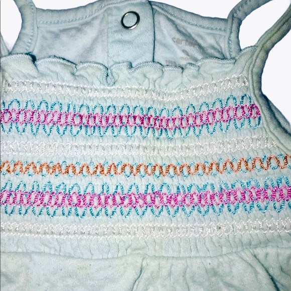 Carters Baby Girl Rompers 9 Months Lot of 2! - Picture 9 of 13